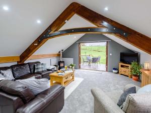 Χώρος καθιστικού στο 2 Bed in South Molton 81228
