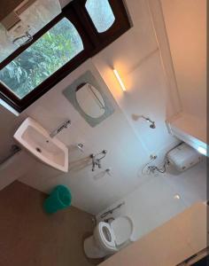 Ένα μπάνιο στο Hotel peace