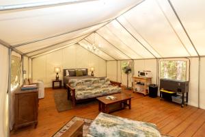 Φωτογραφία από το άλμπουμ του Charming Copperhill Accommodation Ideal for Glamping in Tennessee σε Copperhill