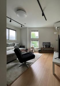Ruang duduk di New Shibuya house 3BR sleeps 8 person only 7 minutes to train station