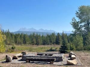 Příroda nedaleko prázdninového domu + 21 fotografií