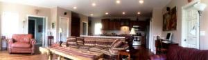 Χώρος καθιστικού στο King Suite for a Cozy Romantic Getaway Overlooking the New River in Independence, Virginia