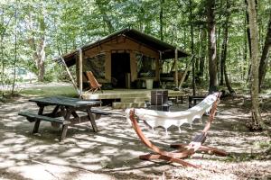 Zahrada ubytování Gorgeous Safari Tent with Fire Pit and Amazing Sights in North Woodstock, New Hampshire
