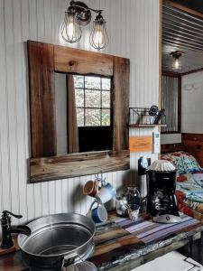 Kuchyň nebo kuchyňský kout v ubytování Charming Loft B&B with Private Bath & Country Breakfast near Old Hickory Lake – Gallatin, Tennessee + 7 fotografií