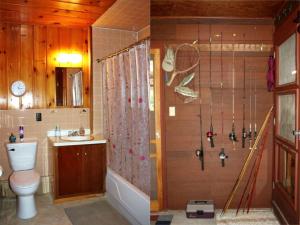Koupelna v ubytování Lakefront Cottage Rental with Game Room near Ruth Lake, Minnesota + 31 fotografií