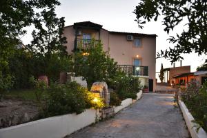 episkopi-heraklion的住宿－Villa Galini，相簿中的一張相片