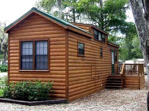 Το κτήριο όπου στεγάζεται  η παραθεριστική κατοικία