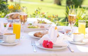 Gambar di galeri bagi Seegarten di Caldaro +42 gambar