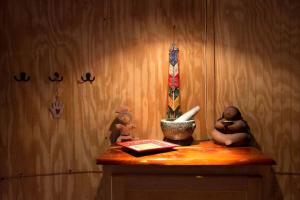 Φωτογραφία από το άλμπουμ του Enchanting Yurt Rental for a Romantic Getaway in North Carolina σε Richfield