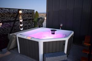 a jacuzziificialificialificialificialificialificialificialificialificialificialificial at Luxury Tiny House with Private Hot Tub Access at the Grand Canyon in Valle