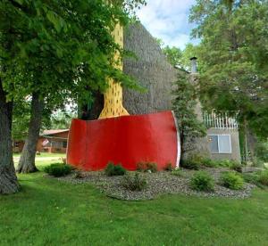 En have udenfor Utterly Unique Pet-friendly Vacation Cottage in Walker, Minnesota + 5 billeder