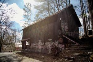 Το κτήριο όπου στεγάζεται  η παραθεριστική κατοικία +43 φωτογραφίες