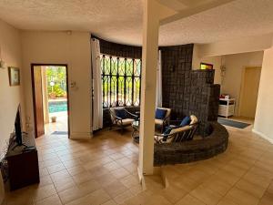 Χώρος καθιστικού στο La Becasse by SOV