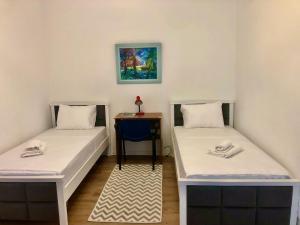 Gallery image of Quiet apartment near Blloku area in Tirane +16 photos