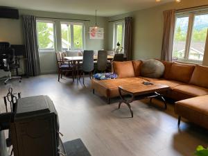 Khu vực ghế ngồi tại Familievennlig 2 mannsbolig Hemsedal Sentrum