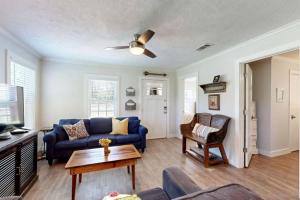 Φωτογραφία από το άλμπουμ του Rustic Texas Farmhouse Retreat in College Station, Texas – 8 Miles from Kyle Field σε College Station