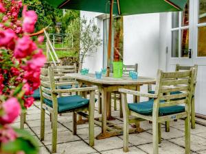 Κήπος έξω από το 3 Bed in Bucks Mills OLDSB