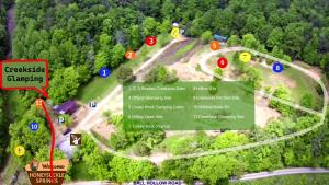 Φωτογραφία από το άλμπουμ του Creekside Glamping Heaven with Comfy Interior in Cosby, Tennessee σε Cosby
