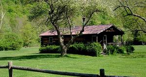 Zahrada ubytování Rustic Cabin Rental for Groups near Woodstock, Upstate New York