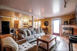 Χώρος καθιστικού στο Incredible Beach House with Stunning Views in Newport, Oregon