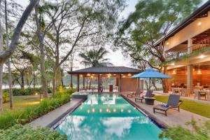 Bazén v ubytování Saludiya Retreat Resort and SPA nebo v jeho okolí
