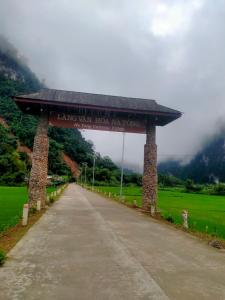 a pavilion with a sign that reads hang very new hop new home at Homestay trọng hiếu in Na Tong +28 photos