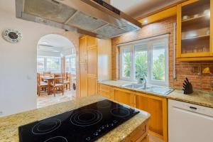 Køkken eller tekøkken på Azeitão Perspetiva Apartment