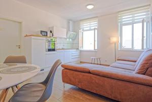 Kuchyň nebo kuchyňský kout v ubytování Modern family apartment in Bamberg