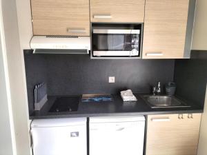 Dapur atau dapur kecil di Villa 4 pers. avec piscine commune proche mer +10 gambar