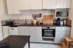 Η κουζίνα ή μικρή κουζίνα στο Le Sainte Marie