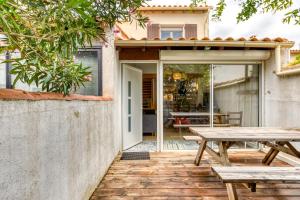 Αίθριο ή υπαίθριος χώρος στο Maison avec terrasse climatisation