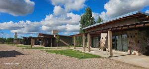 Budova, kde se chata nachází