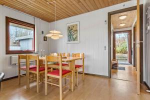 Φωτογραφία από το άλμπουμ του 8220-Knebel-Kirkestien-4 σε Knebel