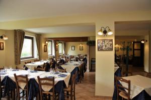 Restaurace v ubytování Hotel Il Ghiro + 37 fotografií