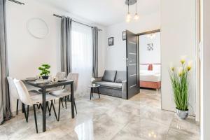 Posezení v ubytování Gicek Apartament 3A bezpłatny PARKING Faktura VAT 4 osobowy K-S SSE