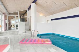 Piscina de la sau aproape de TV1590-Hirtshals-Oster-Kjulvej-38