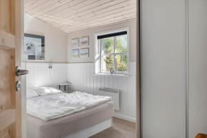 Ένα ή περισσότερα κρεβάτια σε δωμάτιο στο TV1659-Jerup-Kippen-9