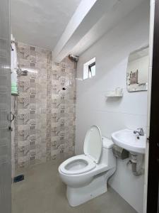 Ένα μπάνιο στο Kuantan Home Fully AC 3R2B 4km to ECM HTAA KCM