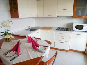 Gallery image of Appartamento La Croma in Grado +26 photos