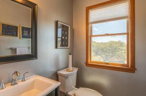 Ένα μπάνιο στο C9431 Sea Stars - Canalfront, 4X4 Area, Boat Ramp, Dock! +51 φωτογραφίες