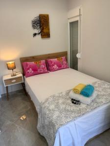 Ένα ή περισσότερα κρεβάτια σε δωμάτιο στο KM56 luxury apartments