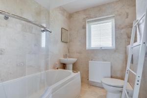 Ένα μπάνιο στο Shipley House +11 φωτογραφίες