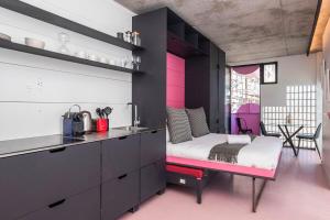 Η κουζίνα ή μικρή κουζίνα στο Cozy Studio with Lions Head Views