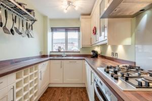 Dapur atau dapur kecil di Nelsons Escape +15 gambar