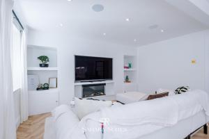 Ένα ή περισσότερα κρεβάτια σε δωμάτιο στο Cosy Cottage - Couple Retreat - Harrogate & Ripon