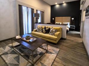 Posezení v ubytování Kathu Hotel