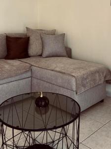 Χώρος καθιστικού στο Aitheros +2 φωτογραφίες