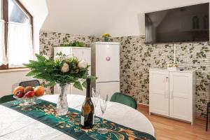 TV a/nebo společenská místnost v ubytování Sunrise Budapest Airport - Free Parking - 120 sqm