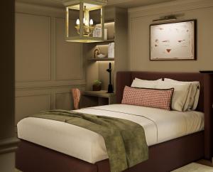 a bedroom with a large bed and a chair at Cambridge Common House in Cambridge +19 photos