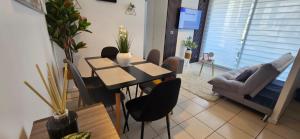 Photo de la galerie de l'établissement Acogedor y tranquilo departamento 3 dorm parcking wifi, à Rancagua